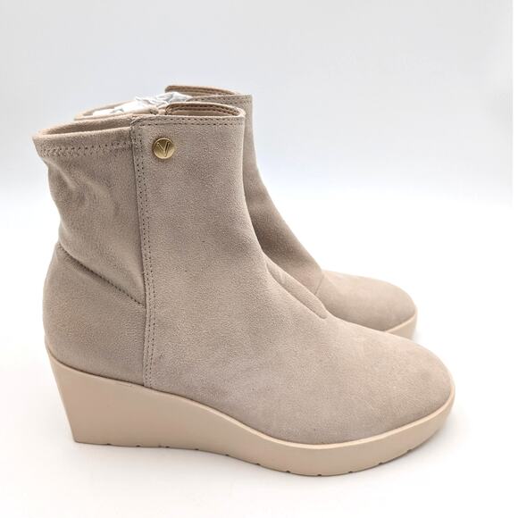 Vionic Skylar Ankle Wedge Boots Side Zip Women's Oatmeal Suede Size US5 EU35 - Picture 3 of 10